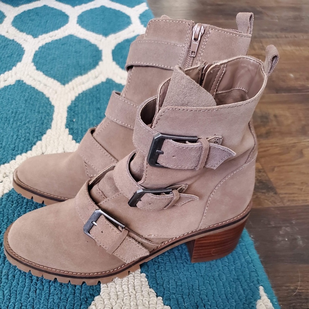Crown Vintage Boots